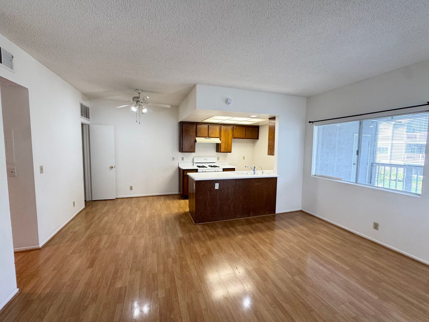 Charming 2 Bedroom-2Bath Condo in Garden Grove! – photo 3
