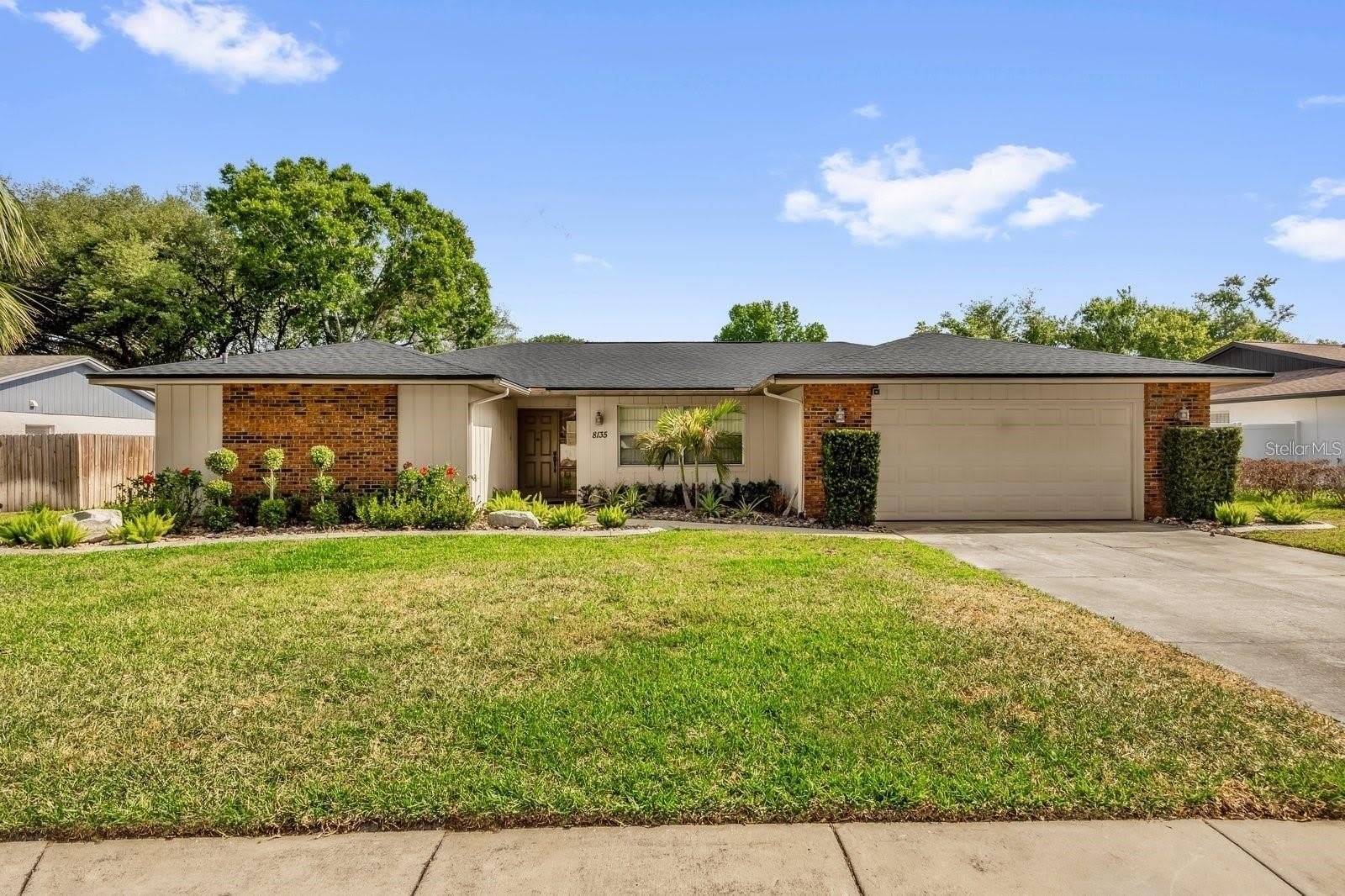8135 SANDBERRY Boulevard – photo 2