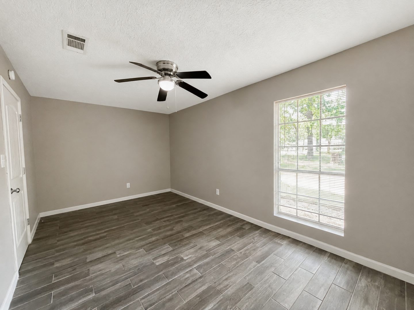 205 Pleasant St, Vidor, TX 77662 – photo 5