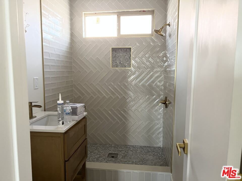 1336 W 37Th Dr – photo 5