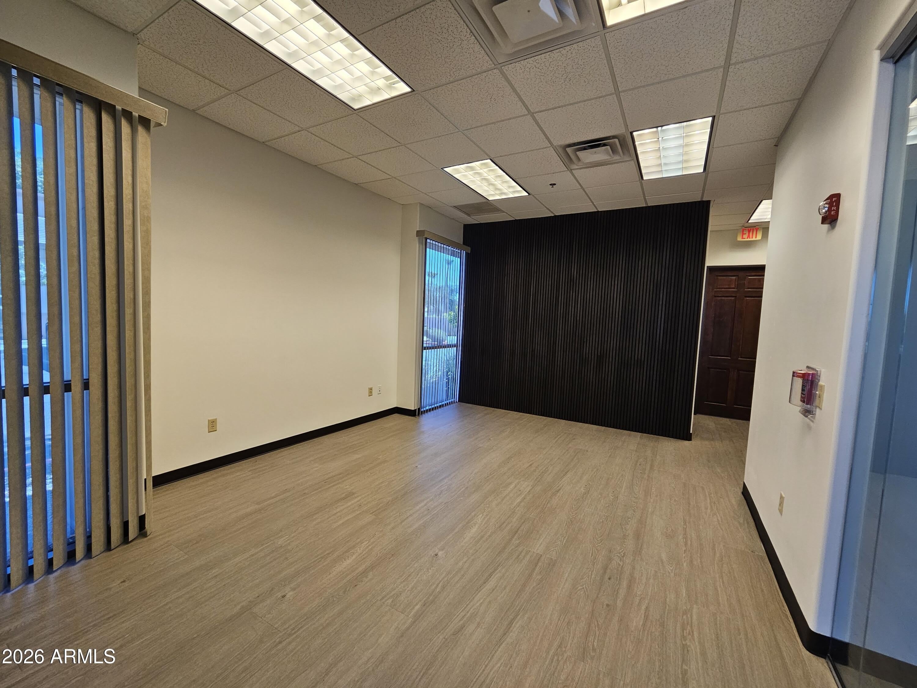 18205 N 51ST Avenue – photo 2