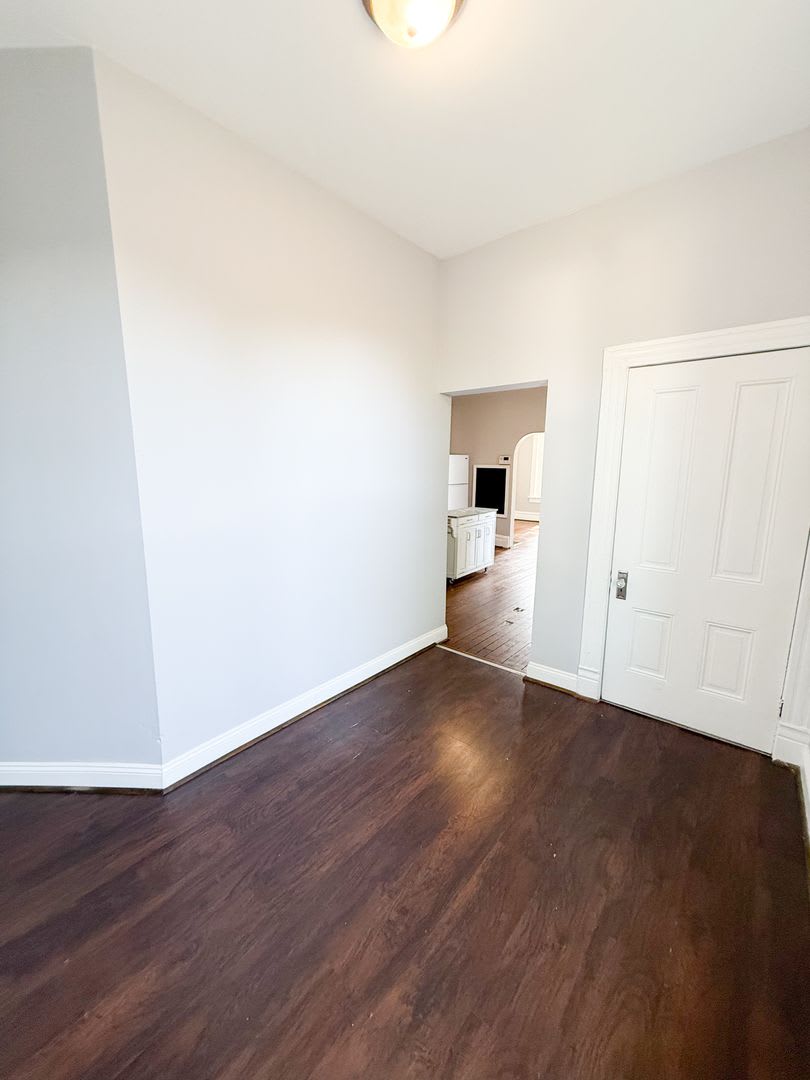 Updated 3 Bed South City Gem Near Parks, Dining, & Shopping! – photo 5