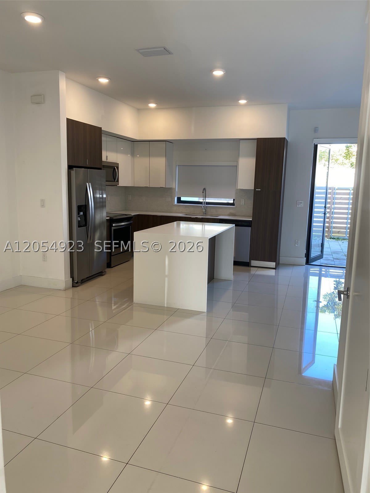 10468 SW 118th Ave – photo 3