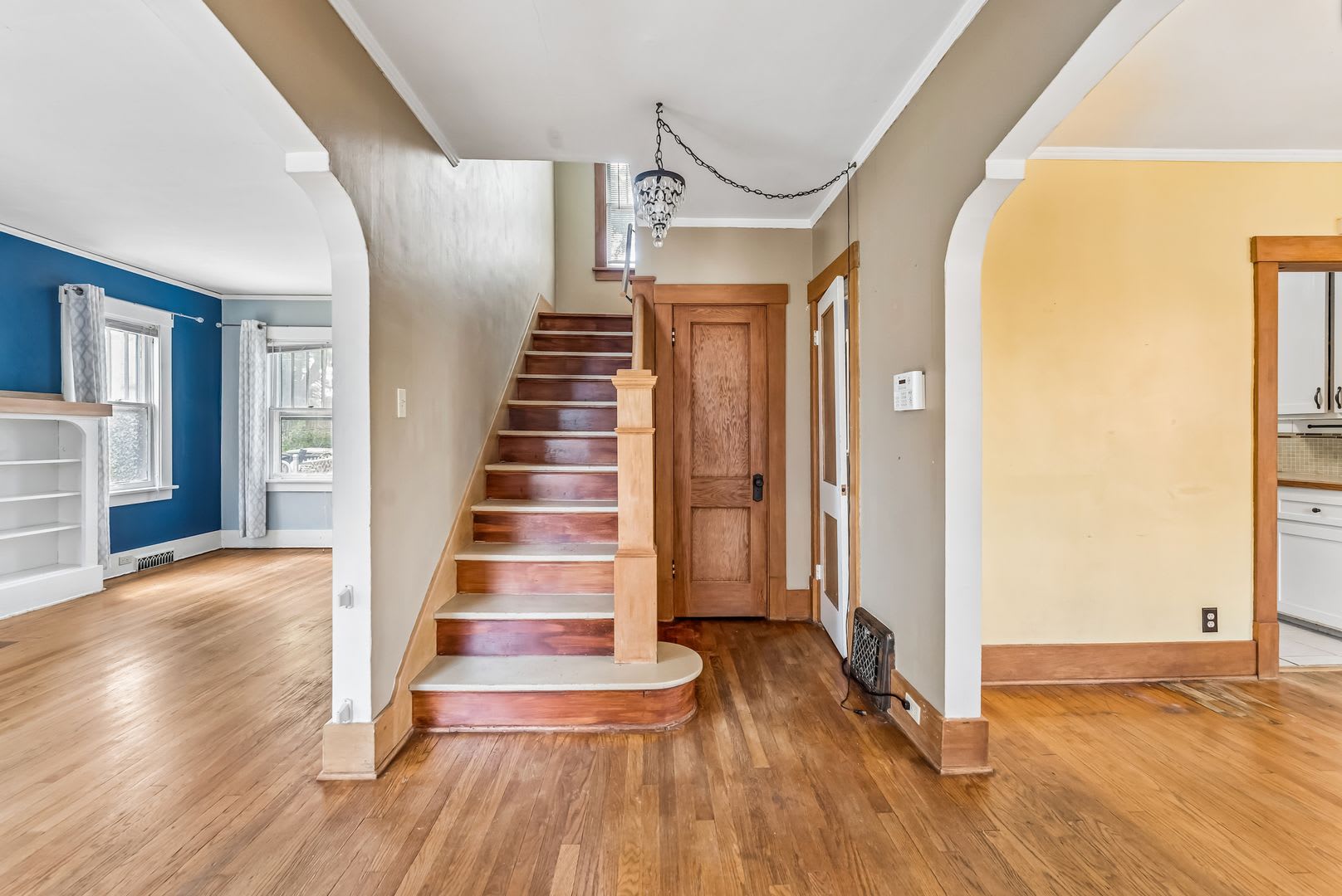 Charming 3-Bedroom Home Near Fontenelle Park – photo 5