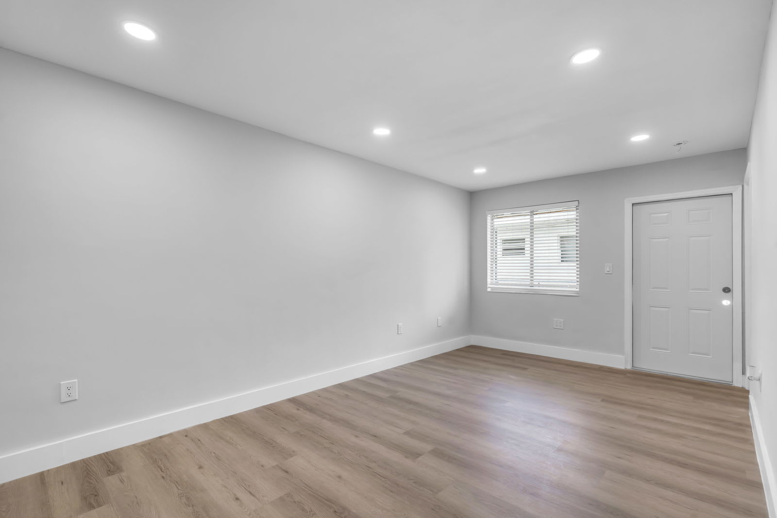 560 Northeast 63rd Street – photo 5