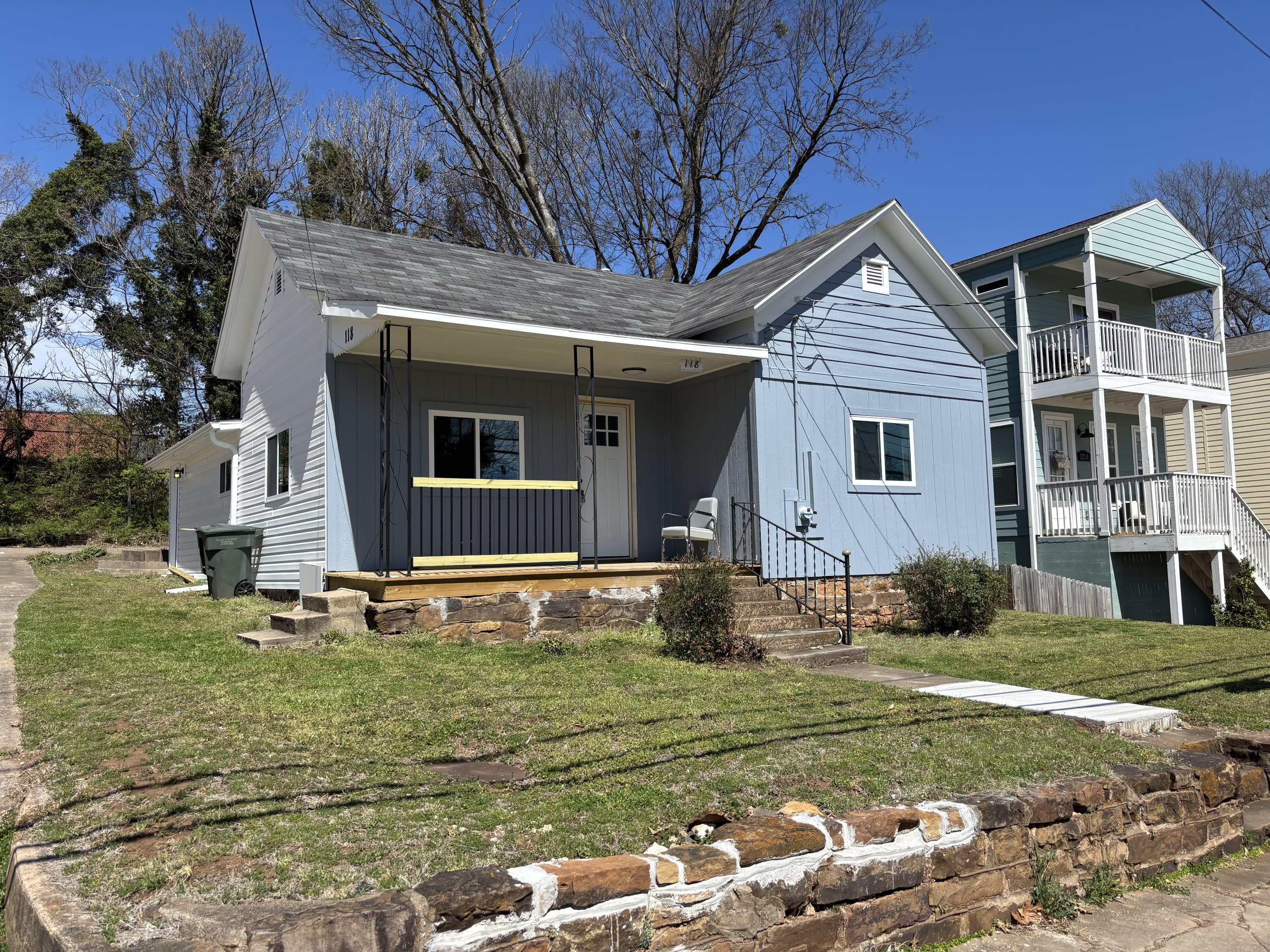 118 East Spring Street – photo 2