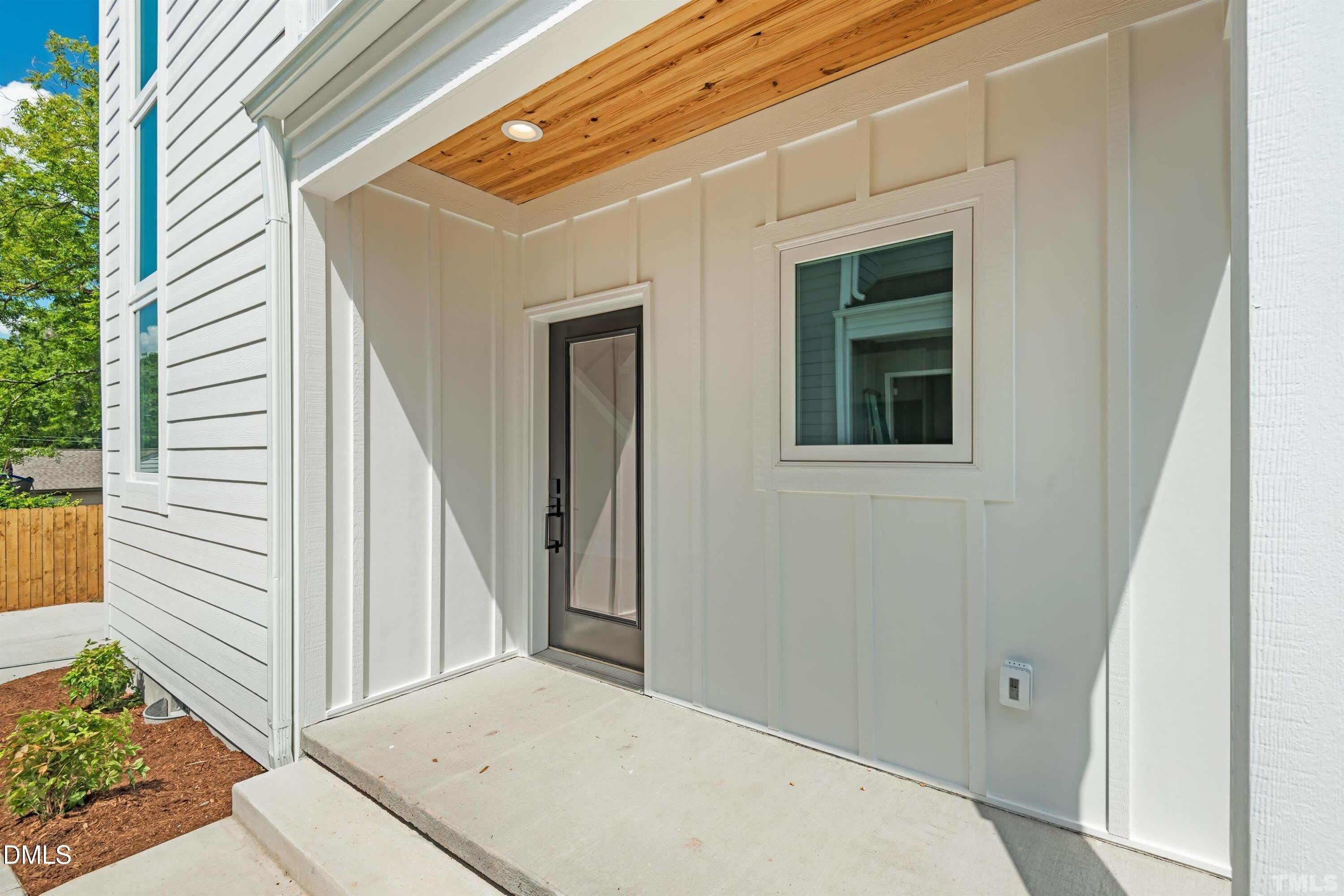 715 Drew Street – photo 2