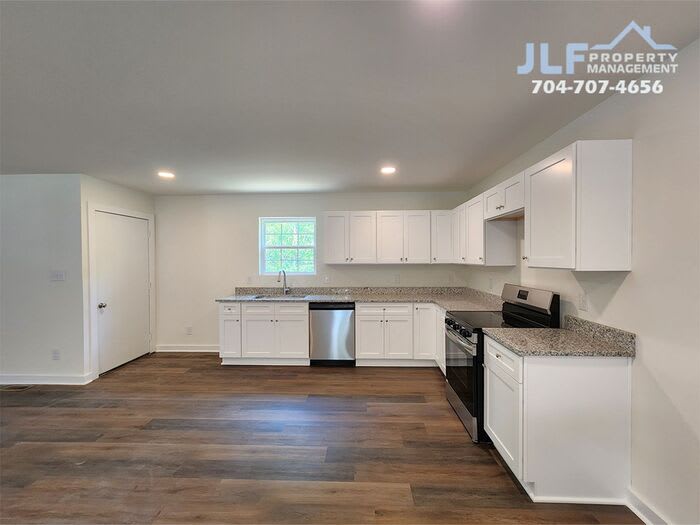 431 Eastover Avenue – photo 5