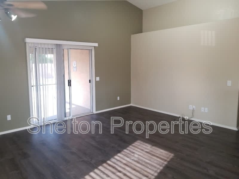 16105 W Hadley St – photo 4