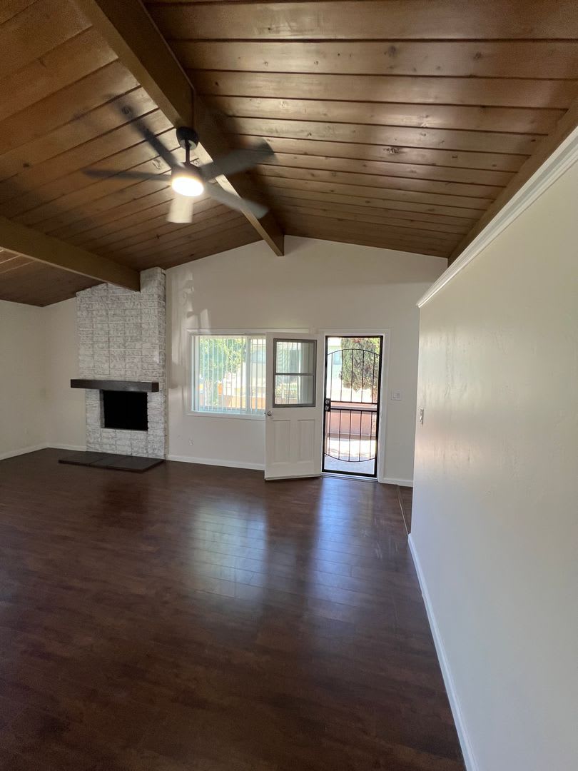 2 Bedroom Home for Rent in Lemon Grove With Bonus Room – photo 2