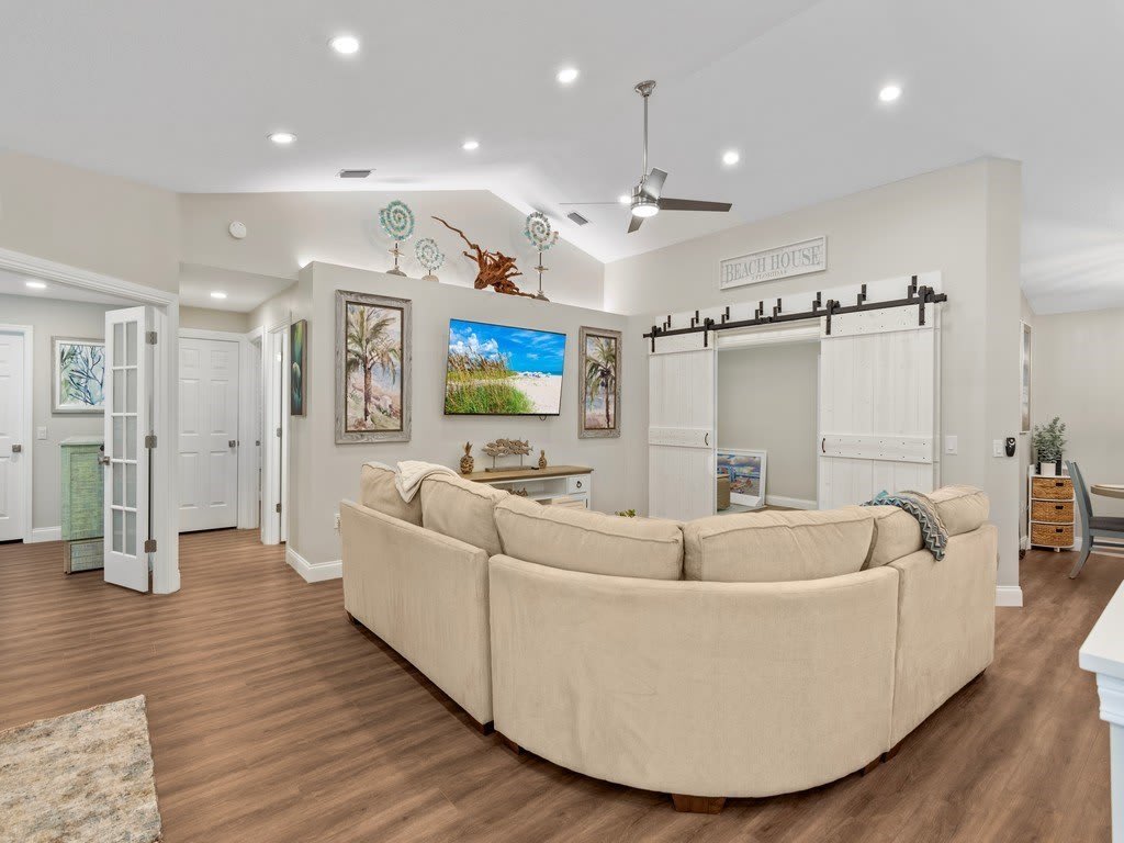 9575 Frangipani Drive – photo 5