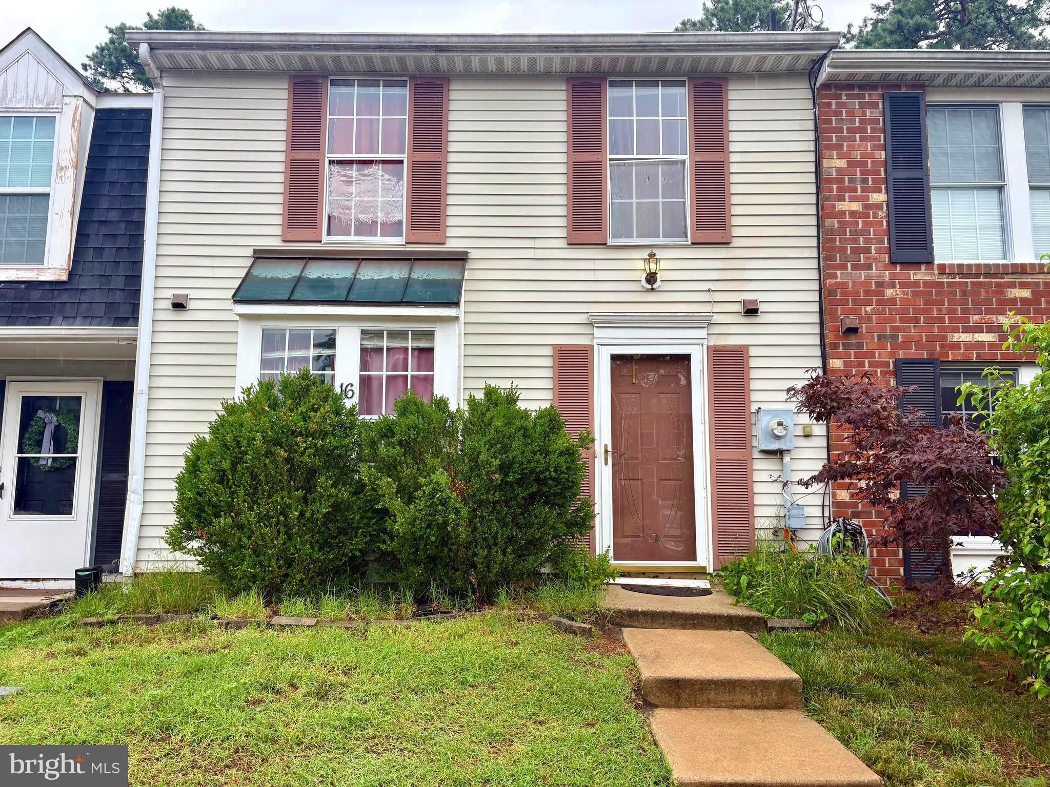 16 DORCHESTER Circle – photo 1