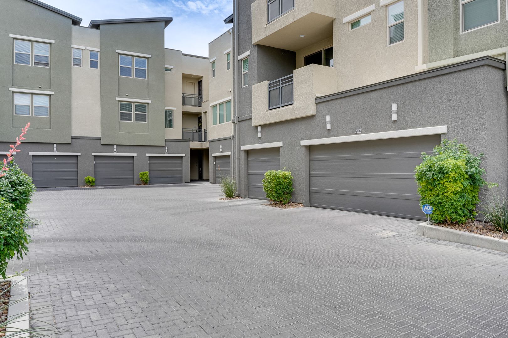 EXCEPTIONAL 2 BEDROOM HOME IN 89135 – photo 5