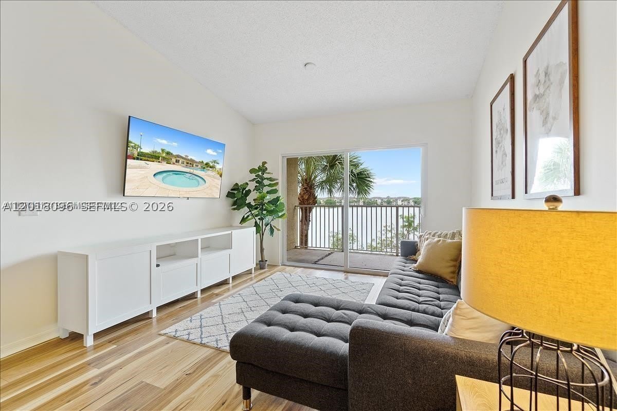 5065 Wiles Rd – photo 3