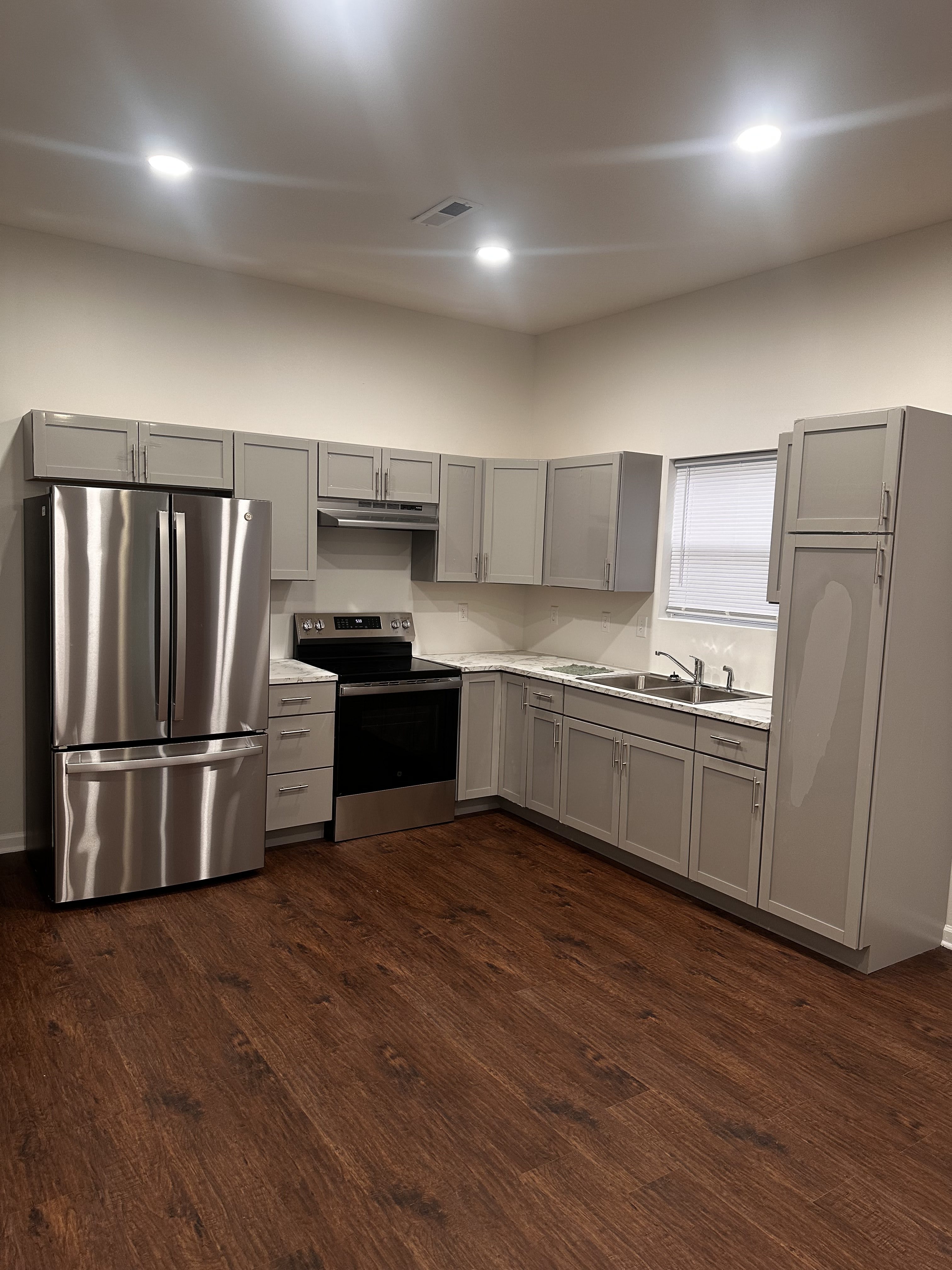 821 Morris Avenue – photo 4