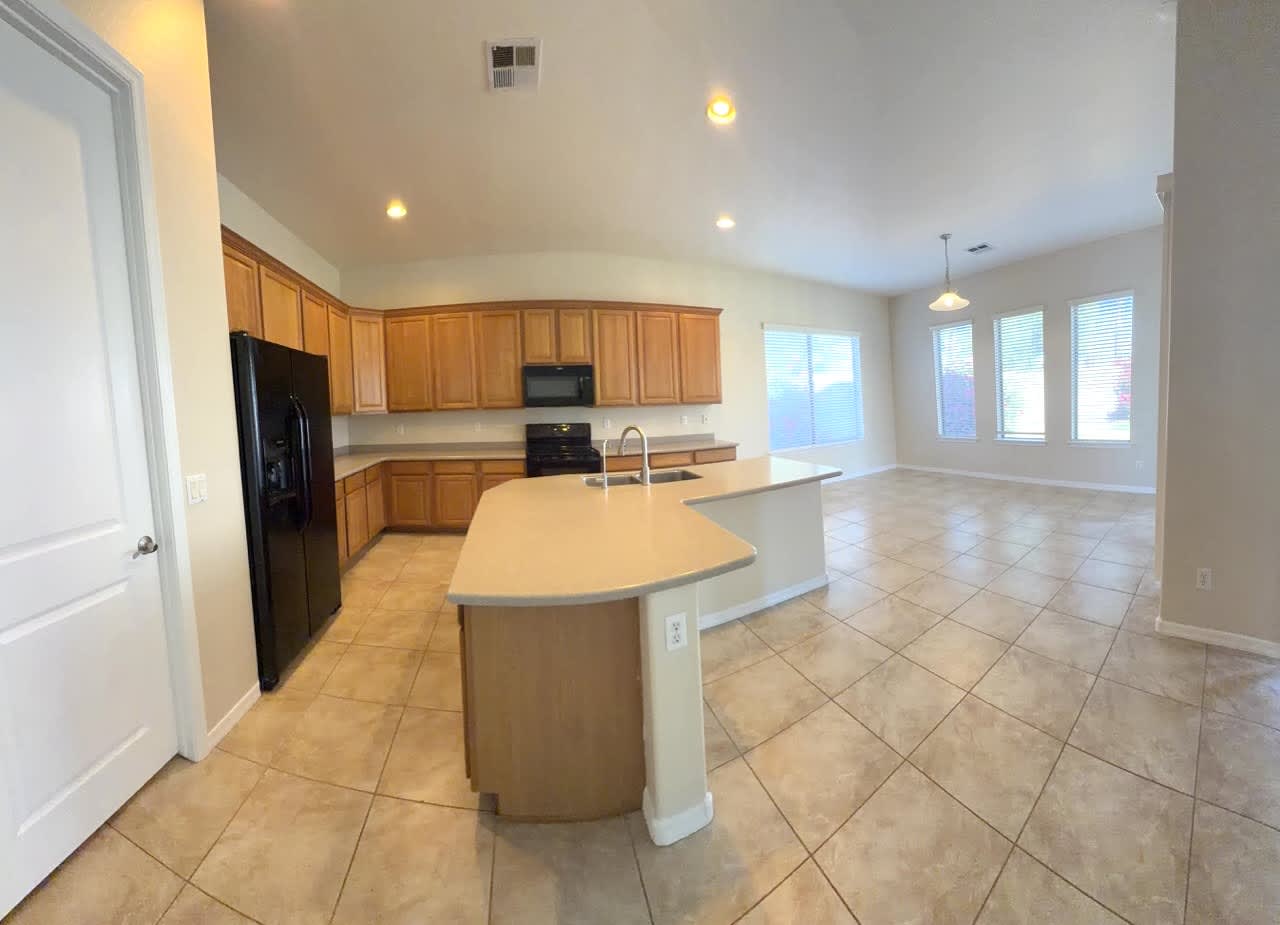 3163 S Porter St – photo 4