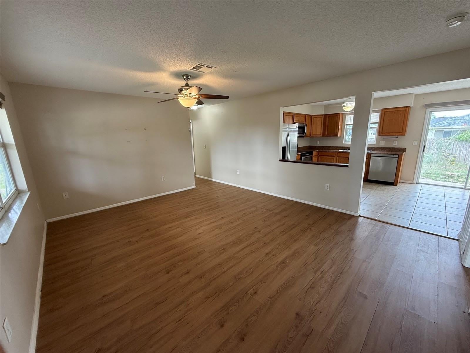 855 JAMAICA Road – photo 4