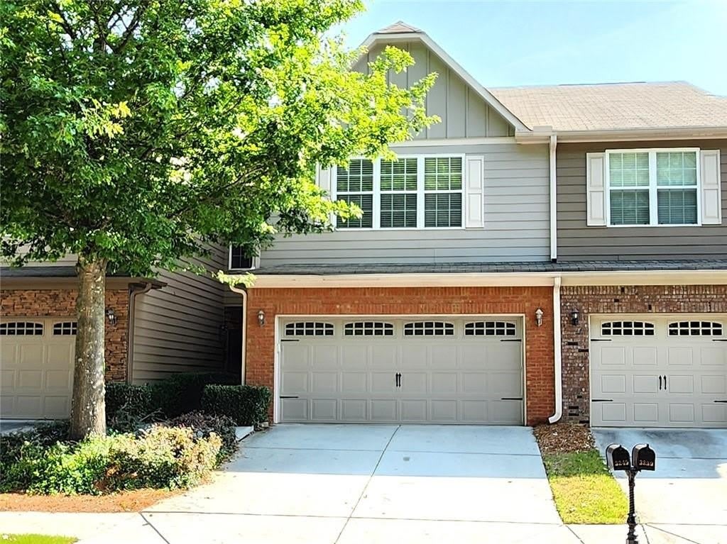 3249 Brockenhurst Drive – photo 1