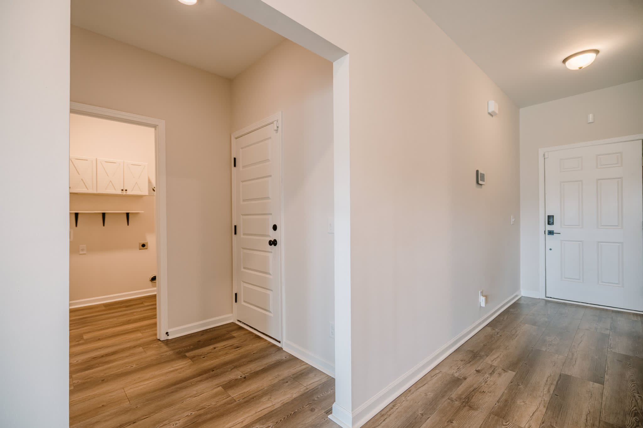 215 Deerfield Drive Northeast – photo 4