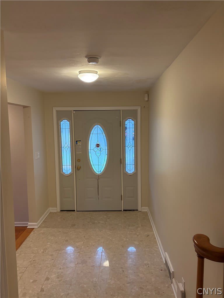 215 Locksley Road – photo 2