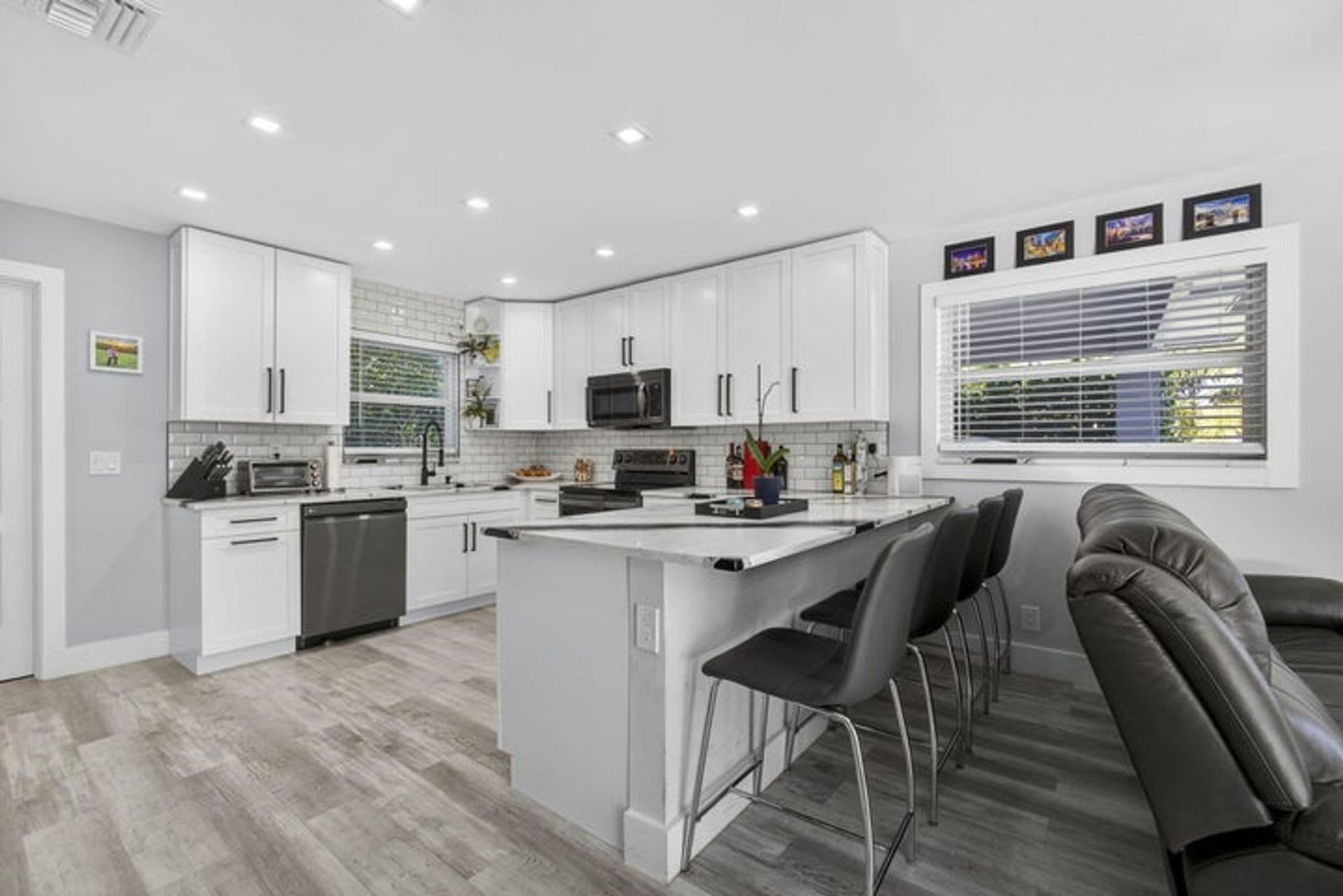 2388 S Wallen Drive Palm Beach Gardens Fl 33410 – photo 2