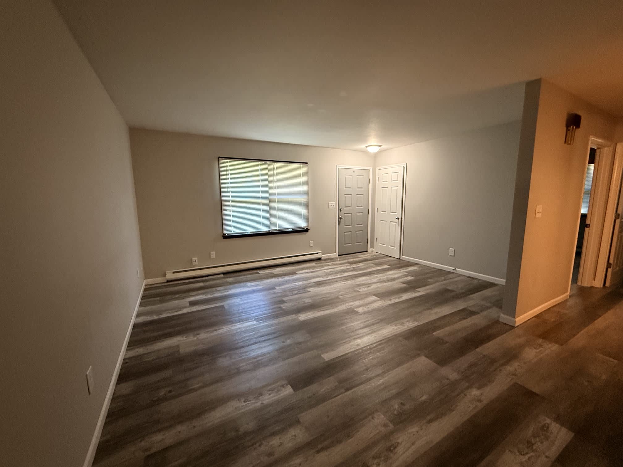 185 Susan Street – photo 2