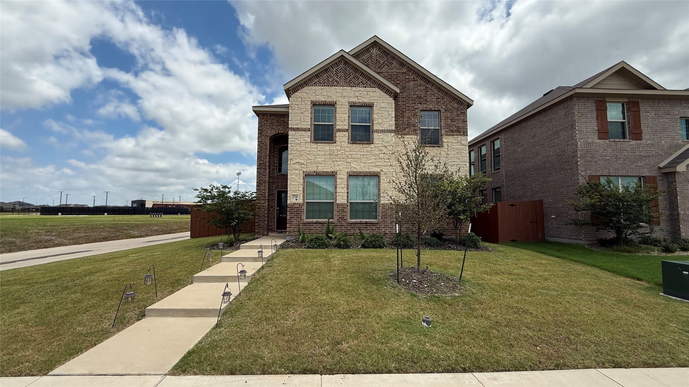 3750 Honey Daisy Drive – photo 1