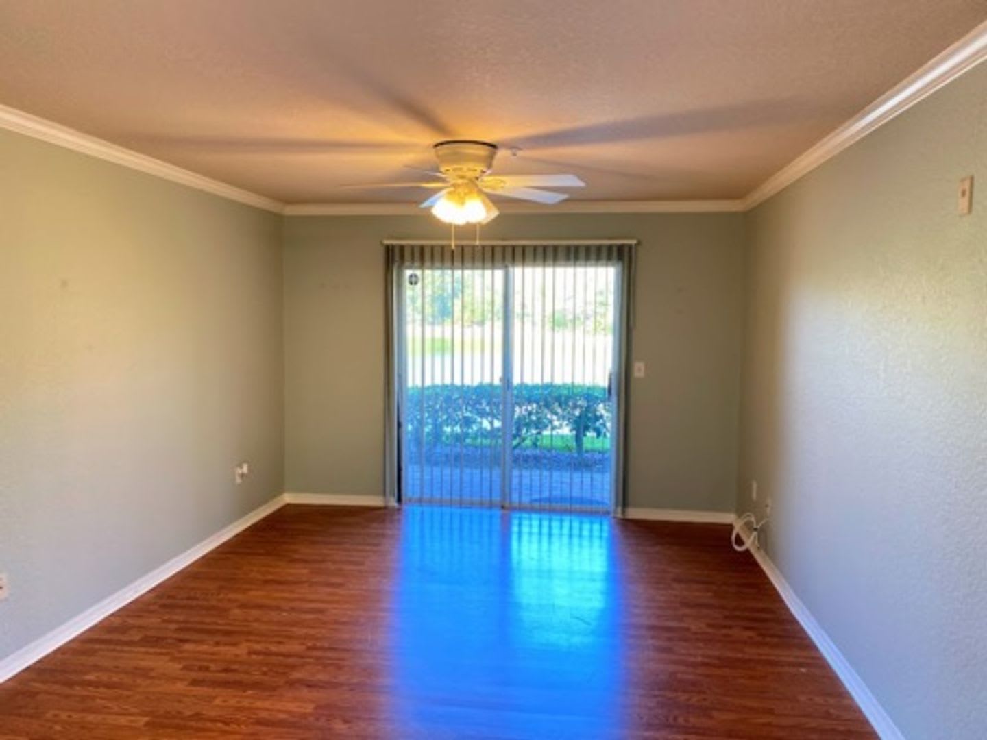 Charming Condo in desirable Calusa Trace! – photo 2