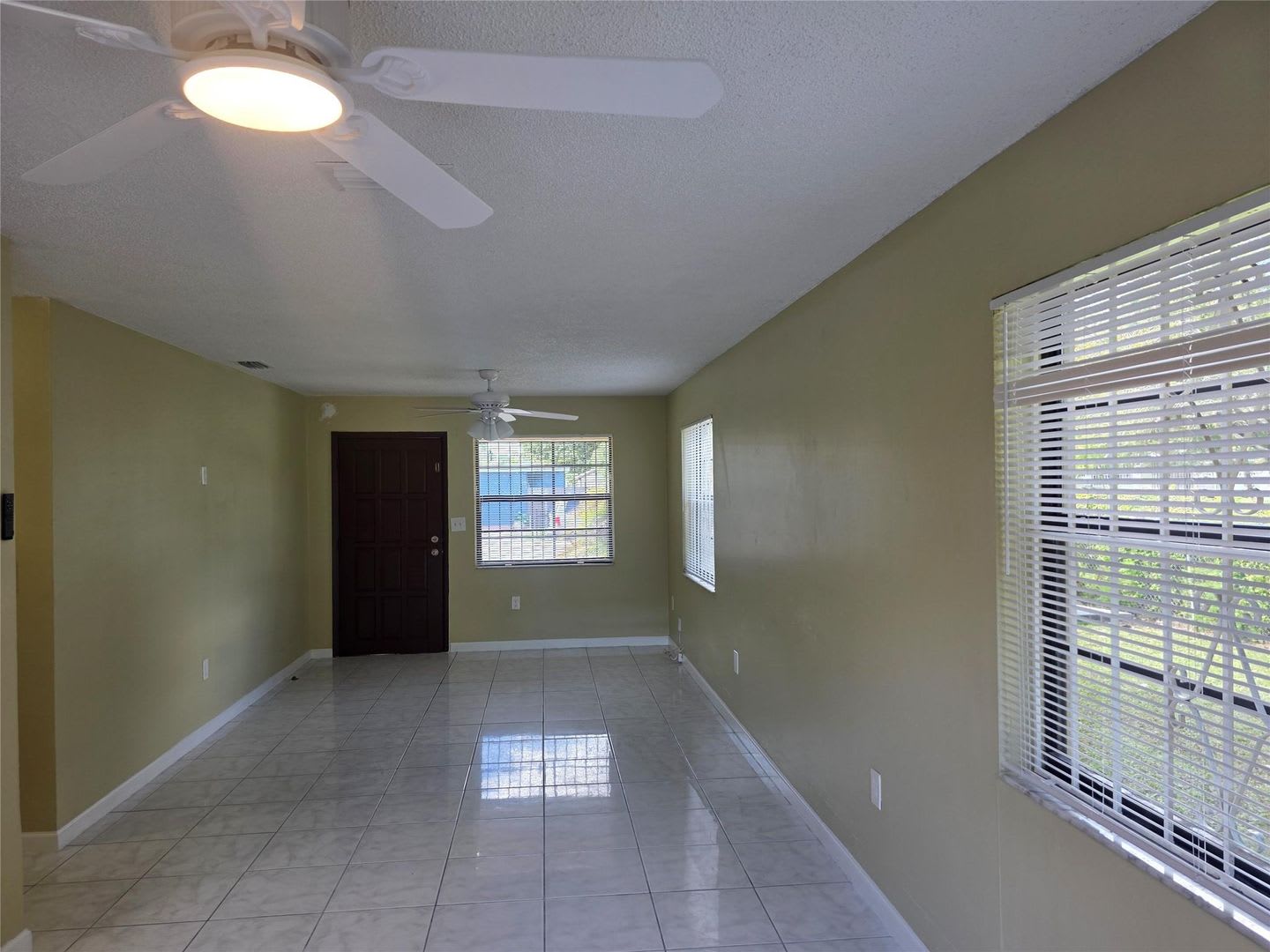 309 NE 169th Street, North Miami Beach, FL 33162 – photo 4