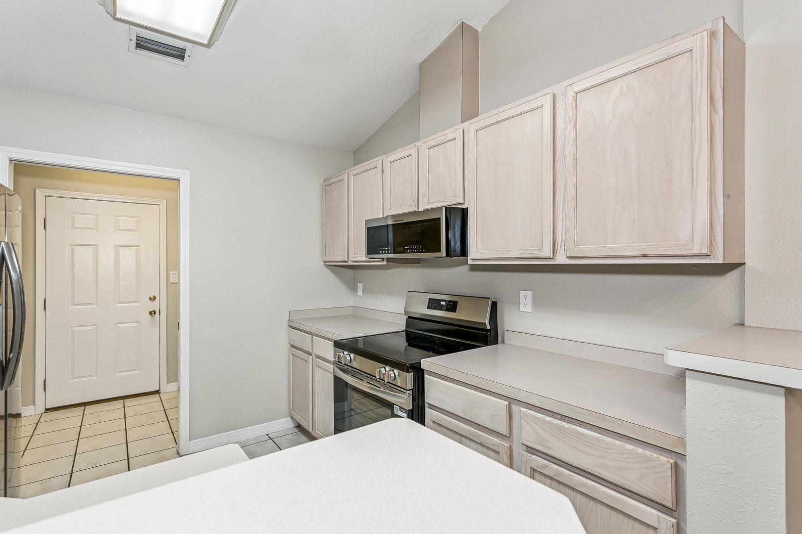 Open-Concept Living Minutes from UWF & I-10 – photo 4