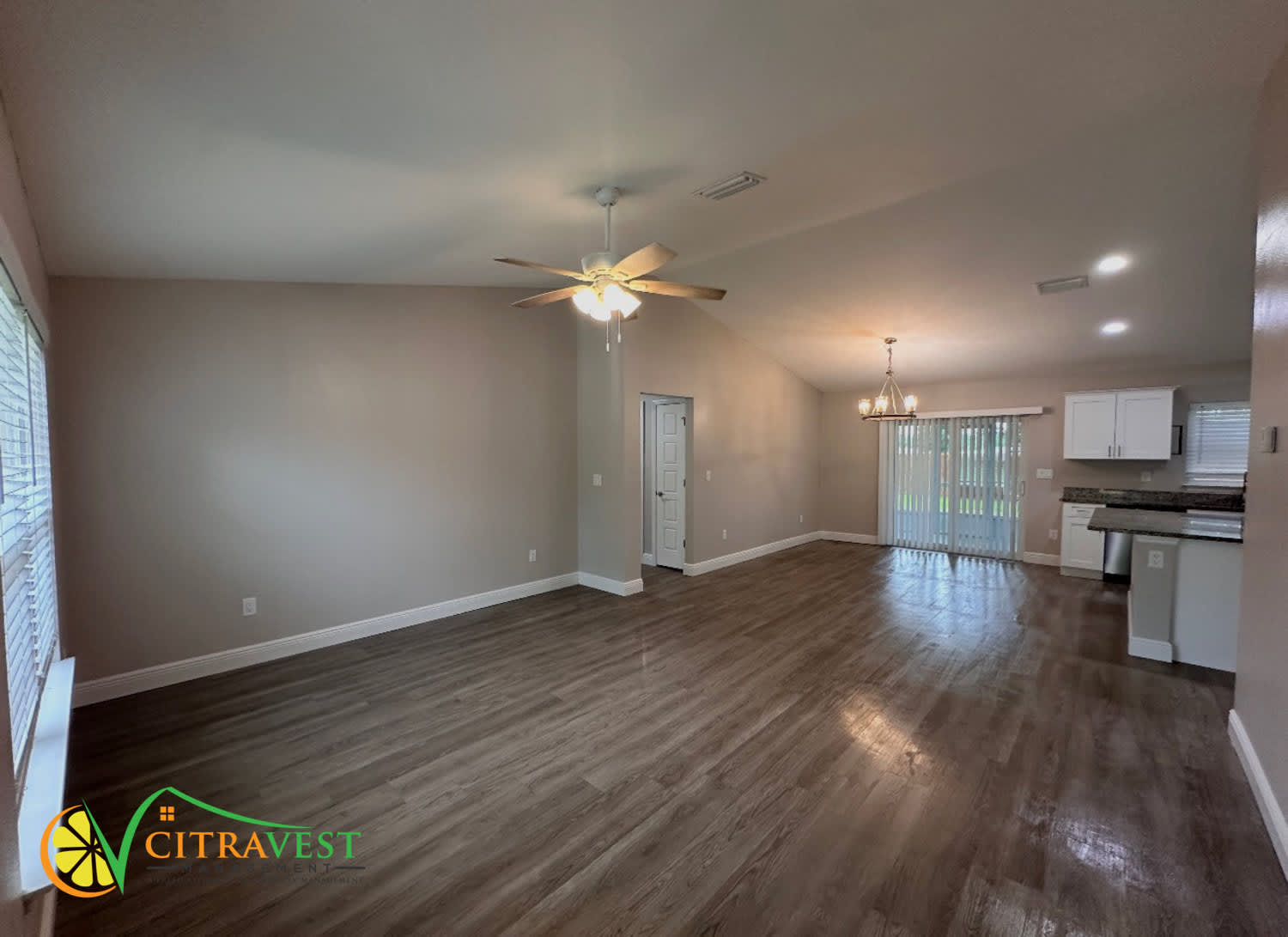 9078 N Arcadia Way – photo 2