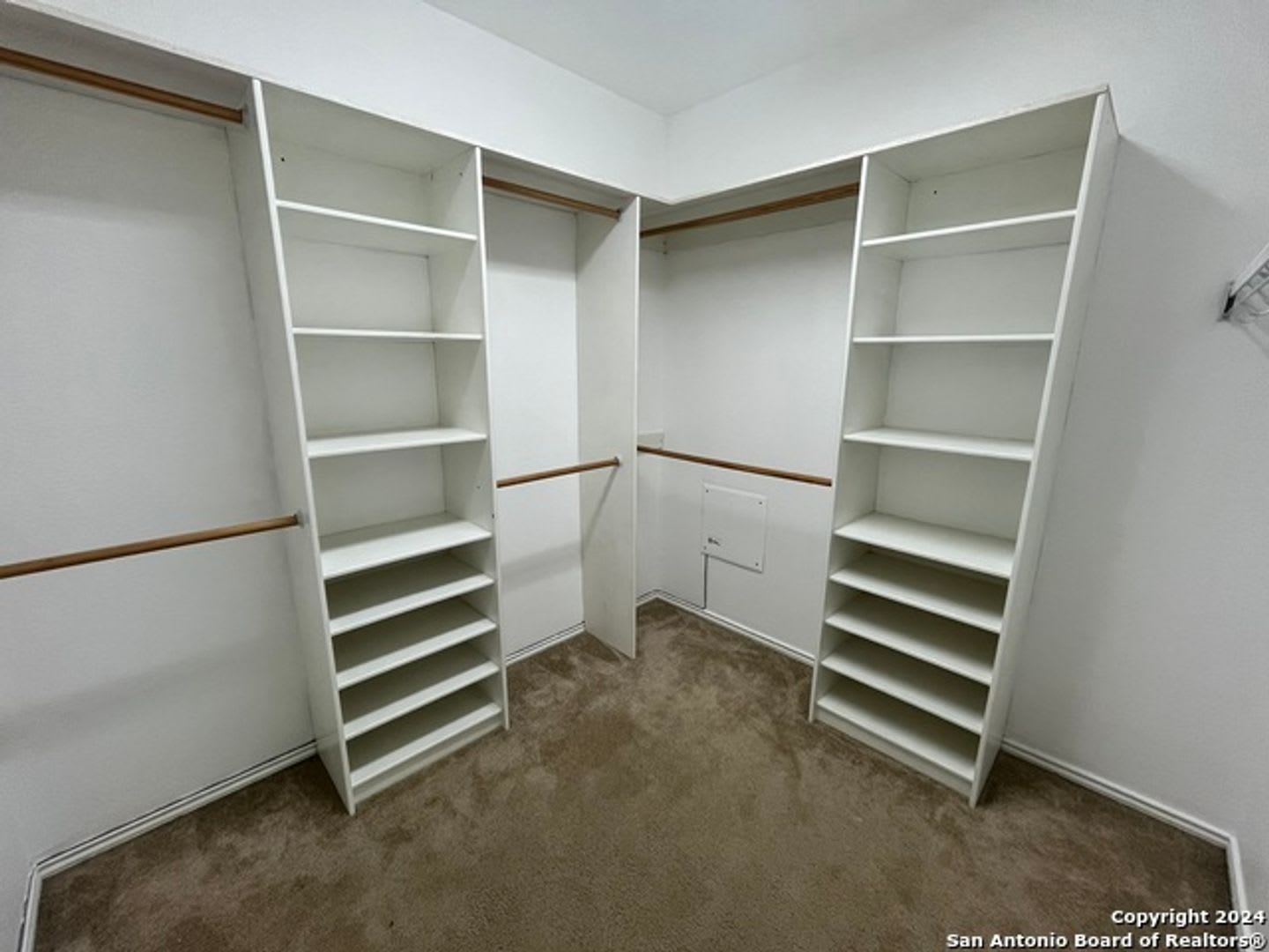 5302 Lowry Peterson – photo 2
