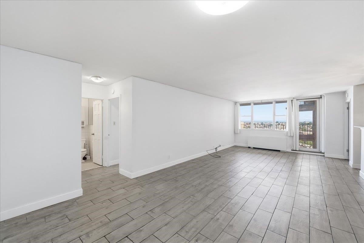 6040 BLVD E – photo 1