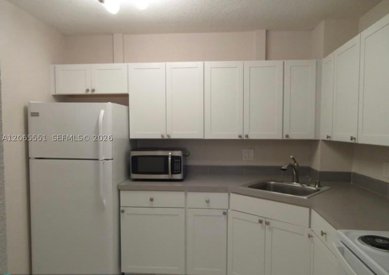 10751 Royal Palm Blvd – photo 2
