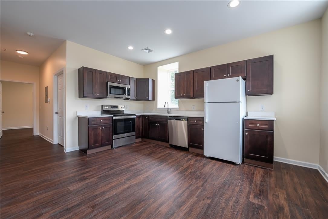 418 Race Street – photo 5