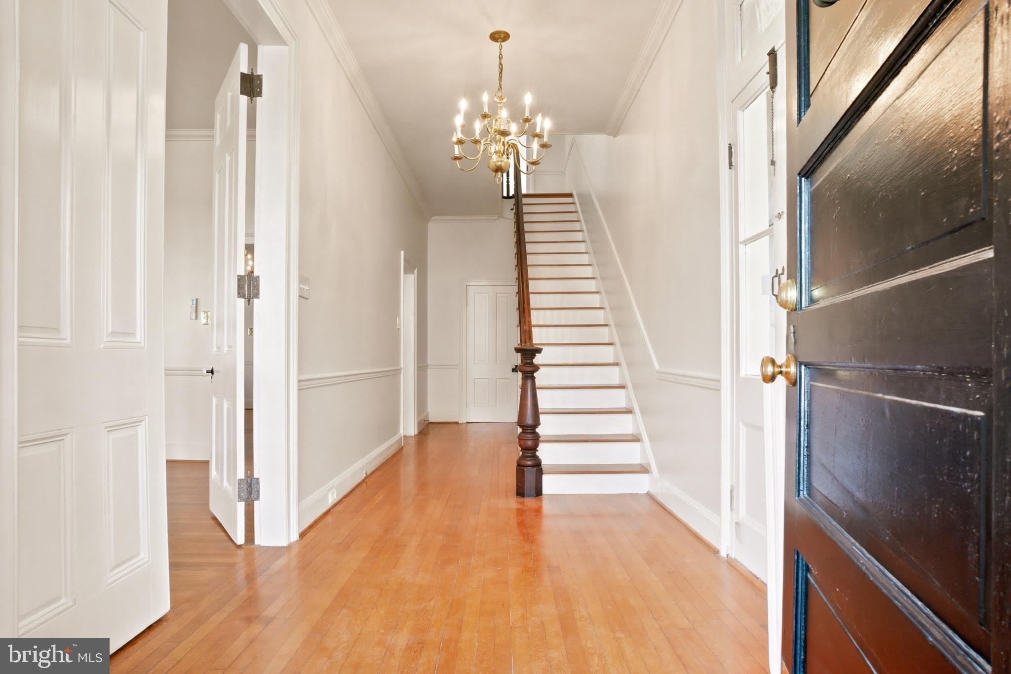 209 N WASHINGTON Street – photo 5