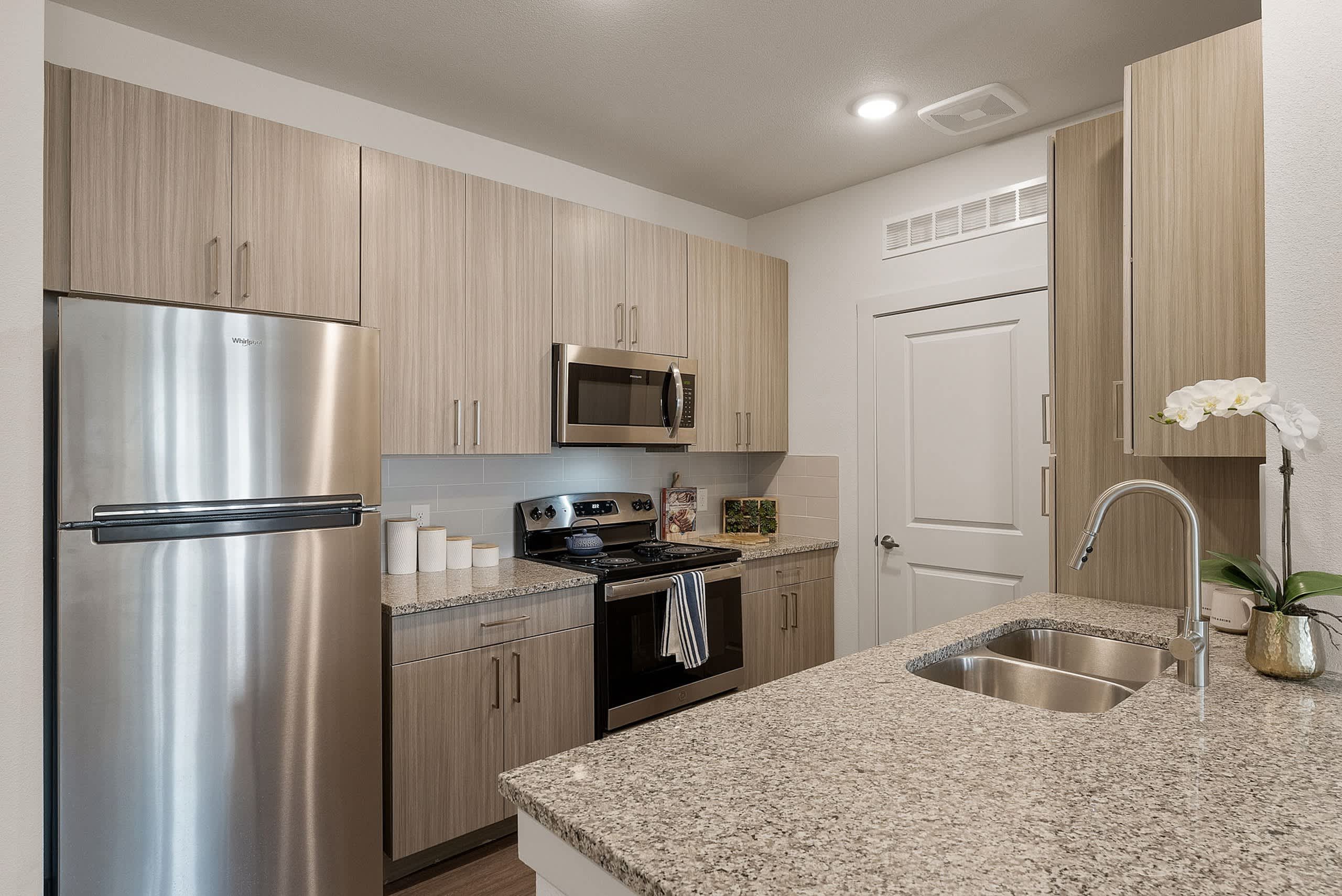 Bridge at Davenport Place Apartments – photo 4