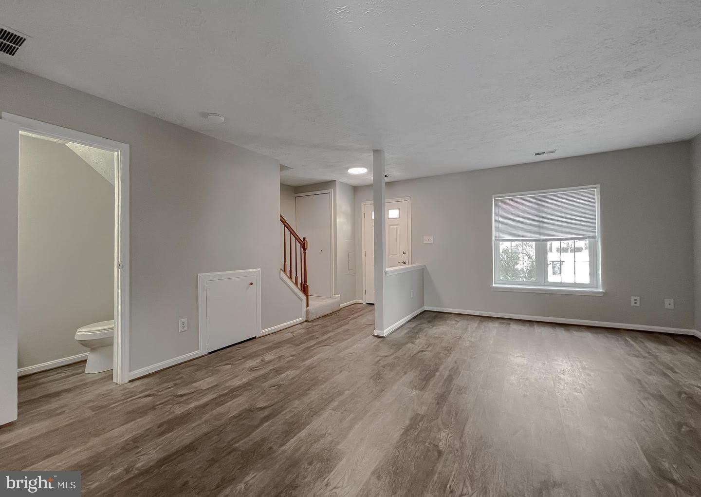 4232 DRAKE Court – photo 4