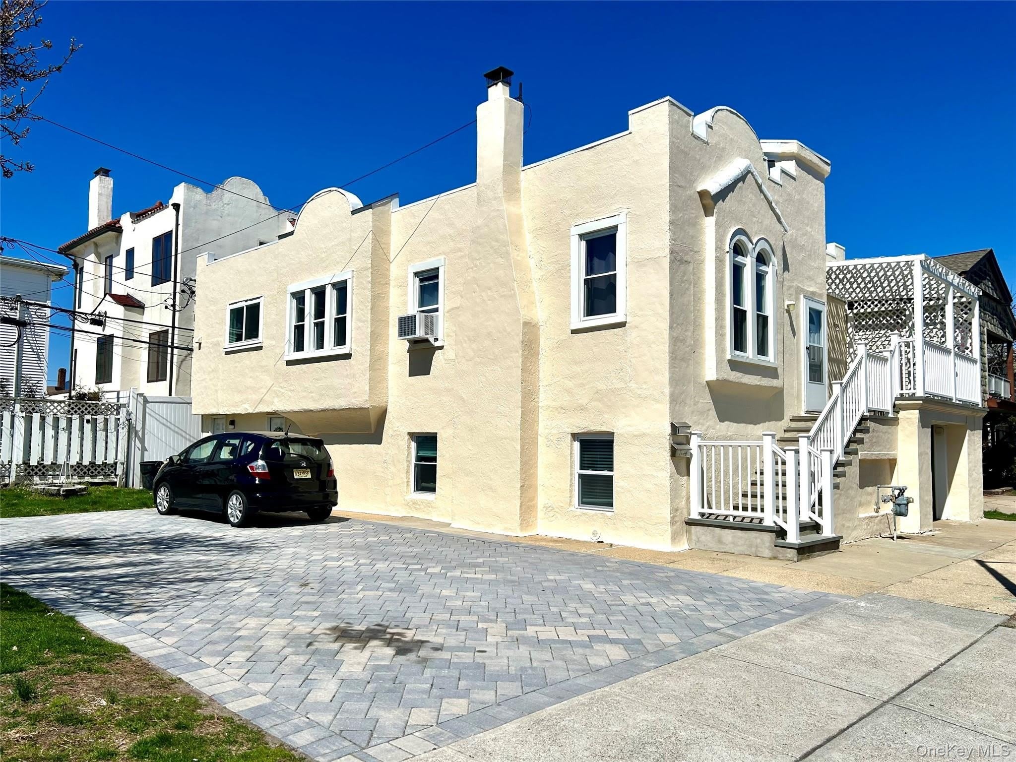 105 Mitchell Avenue – photo 2