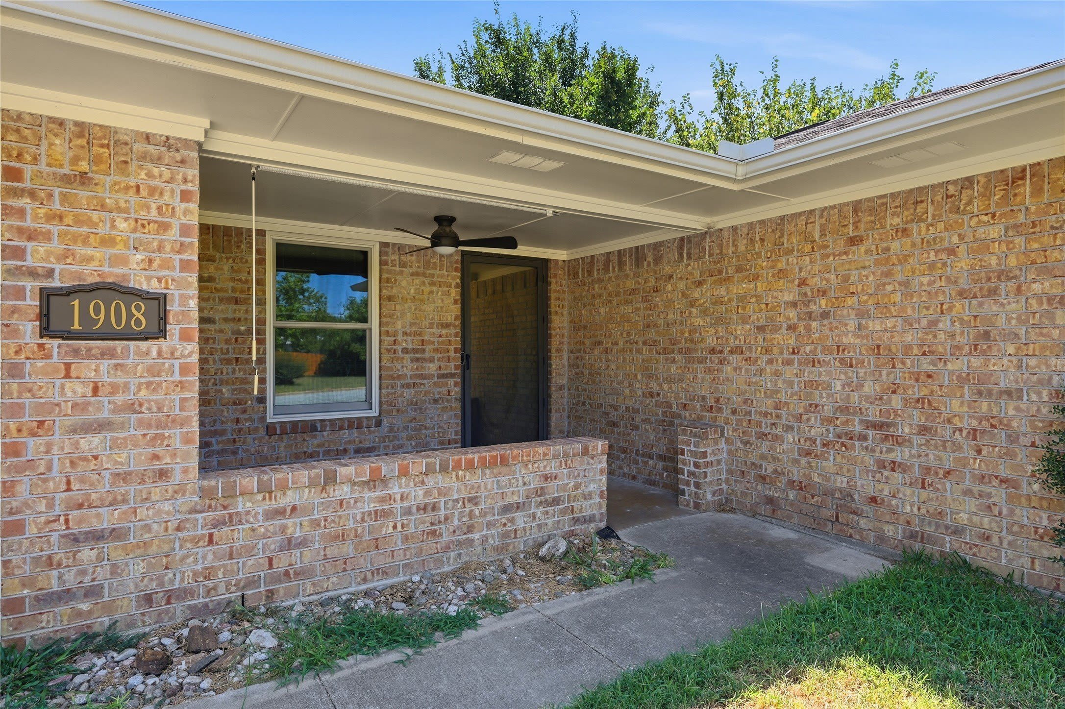 1908 Paula Drive – photo 4