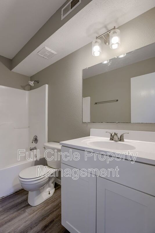 2710 N 1st St – photo 4