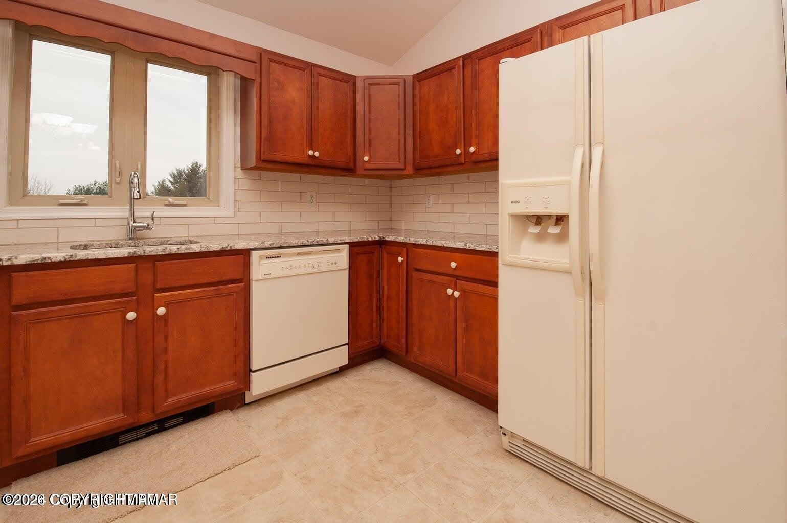 2403 Route 115 – photo 4