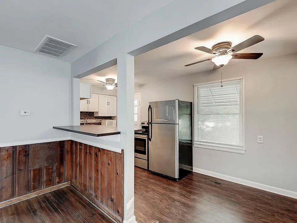 4449 Kingsley Dr – photo 4