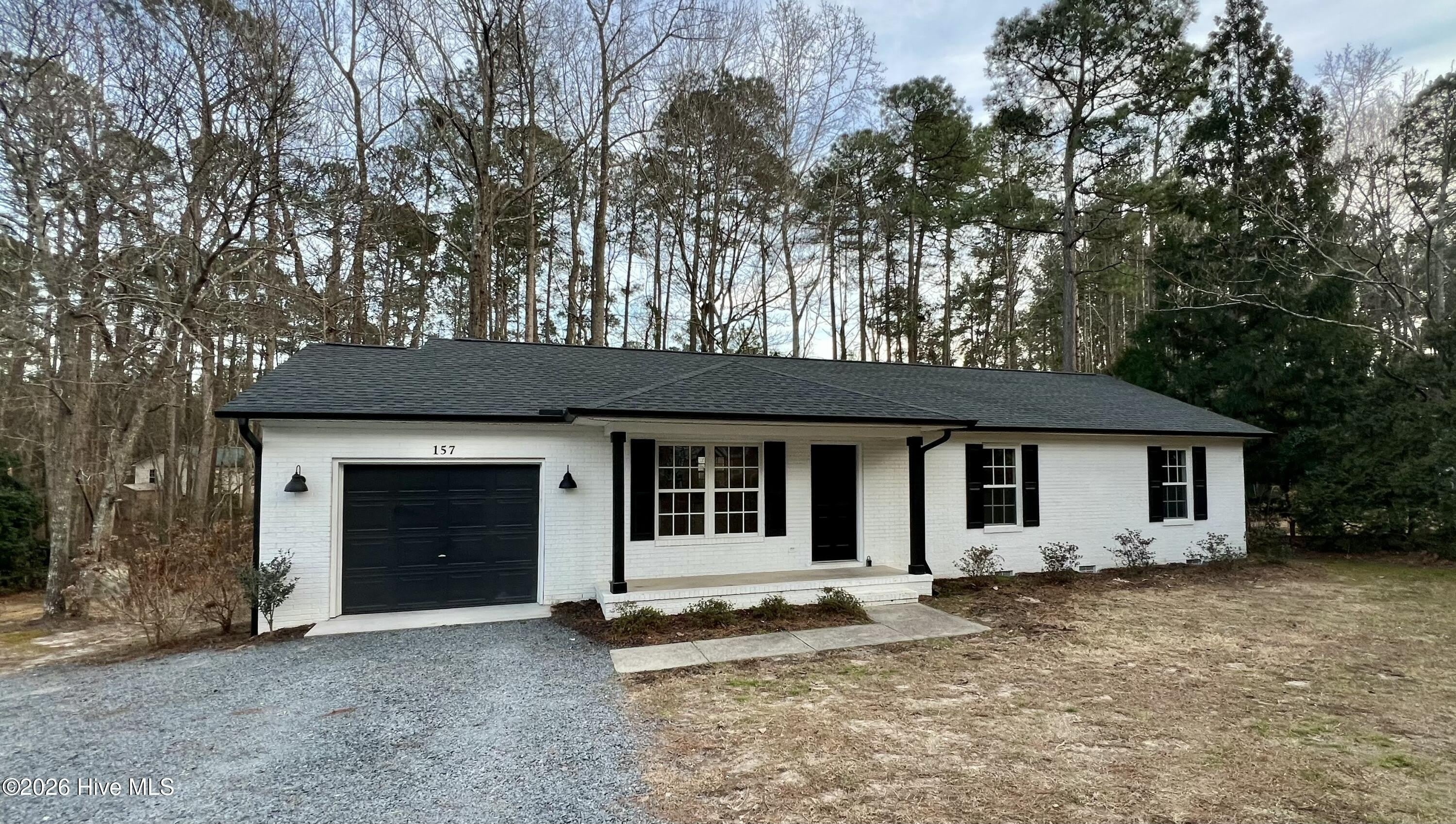 157 Edinburgh Drive – photo 1