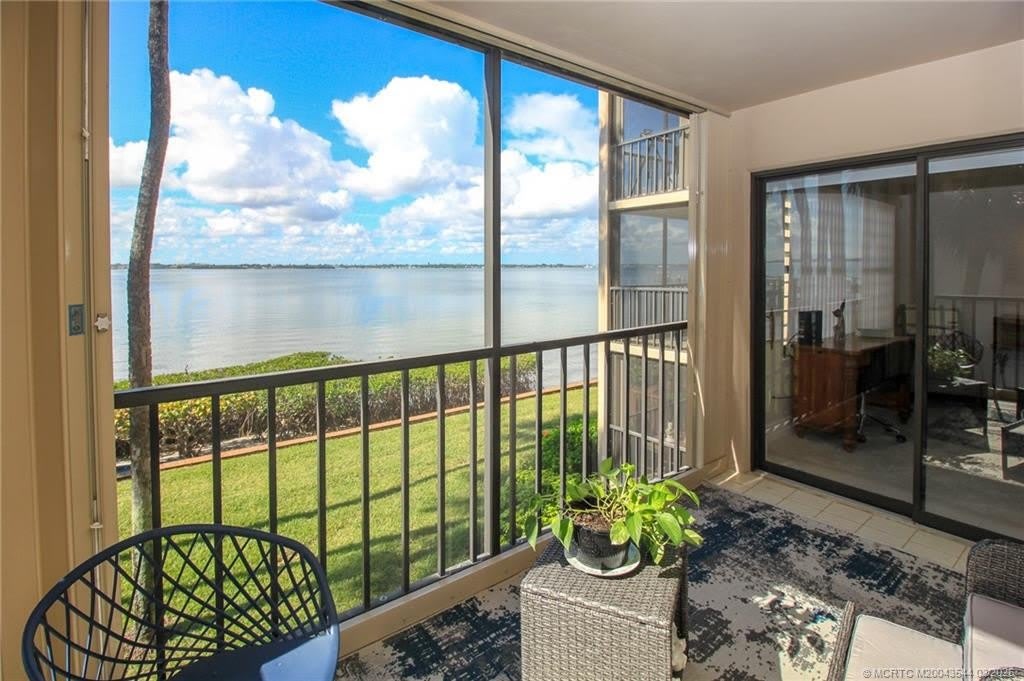 4440 Ne Sandpebble Trace – photo 3