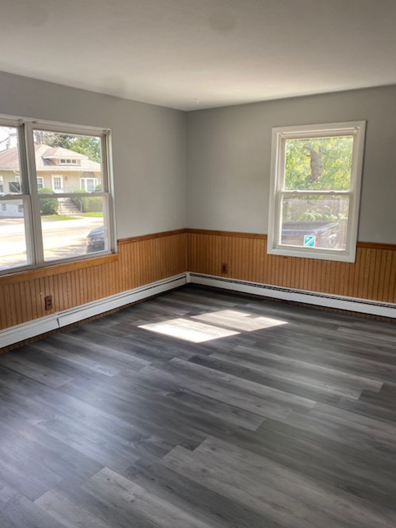 319 N Center St. – photo 2