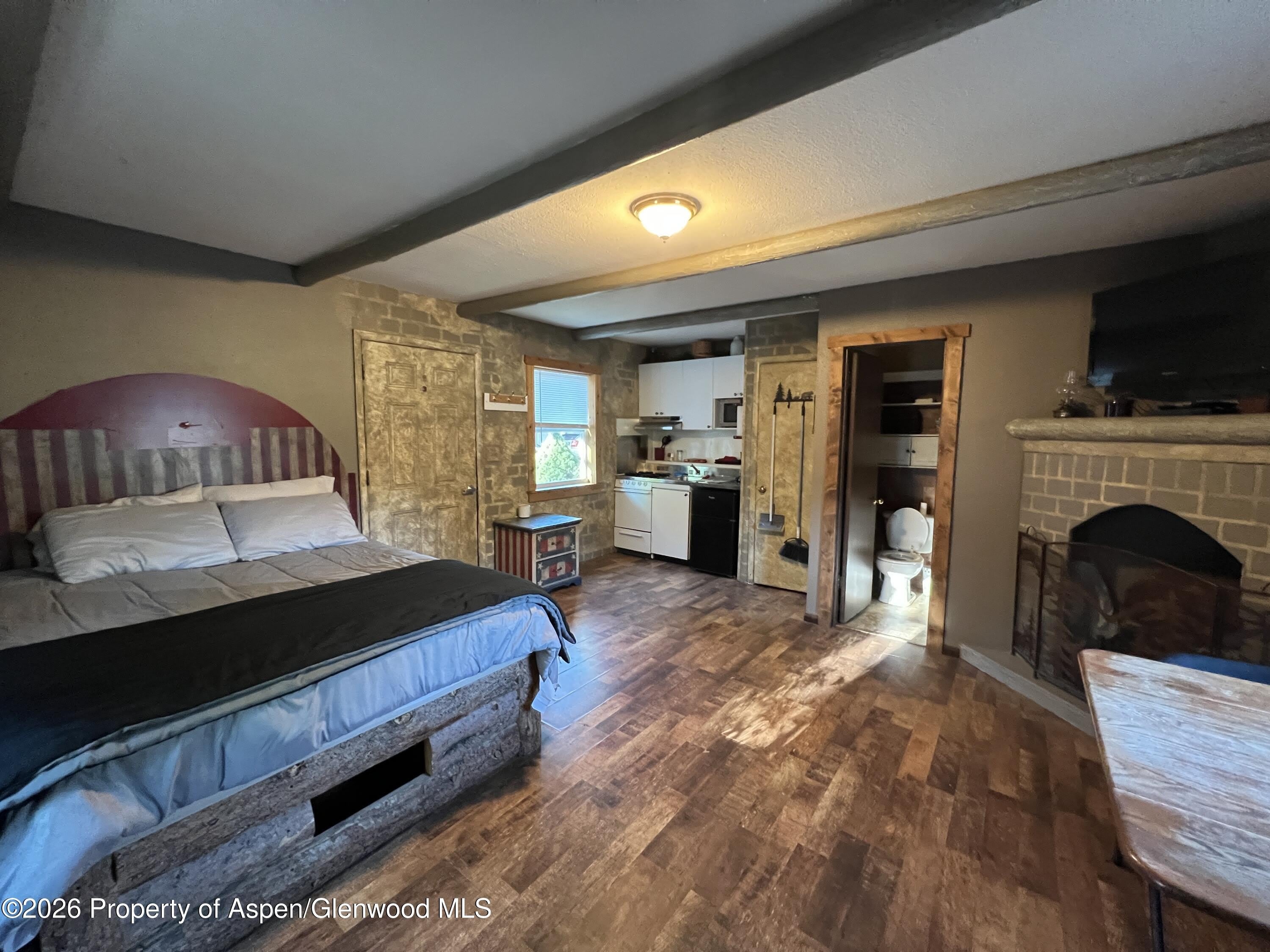 910 Yampa Avenue – photo 2