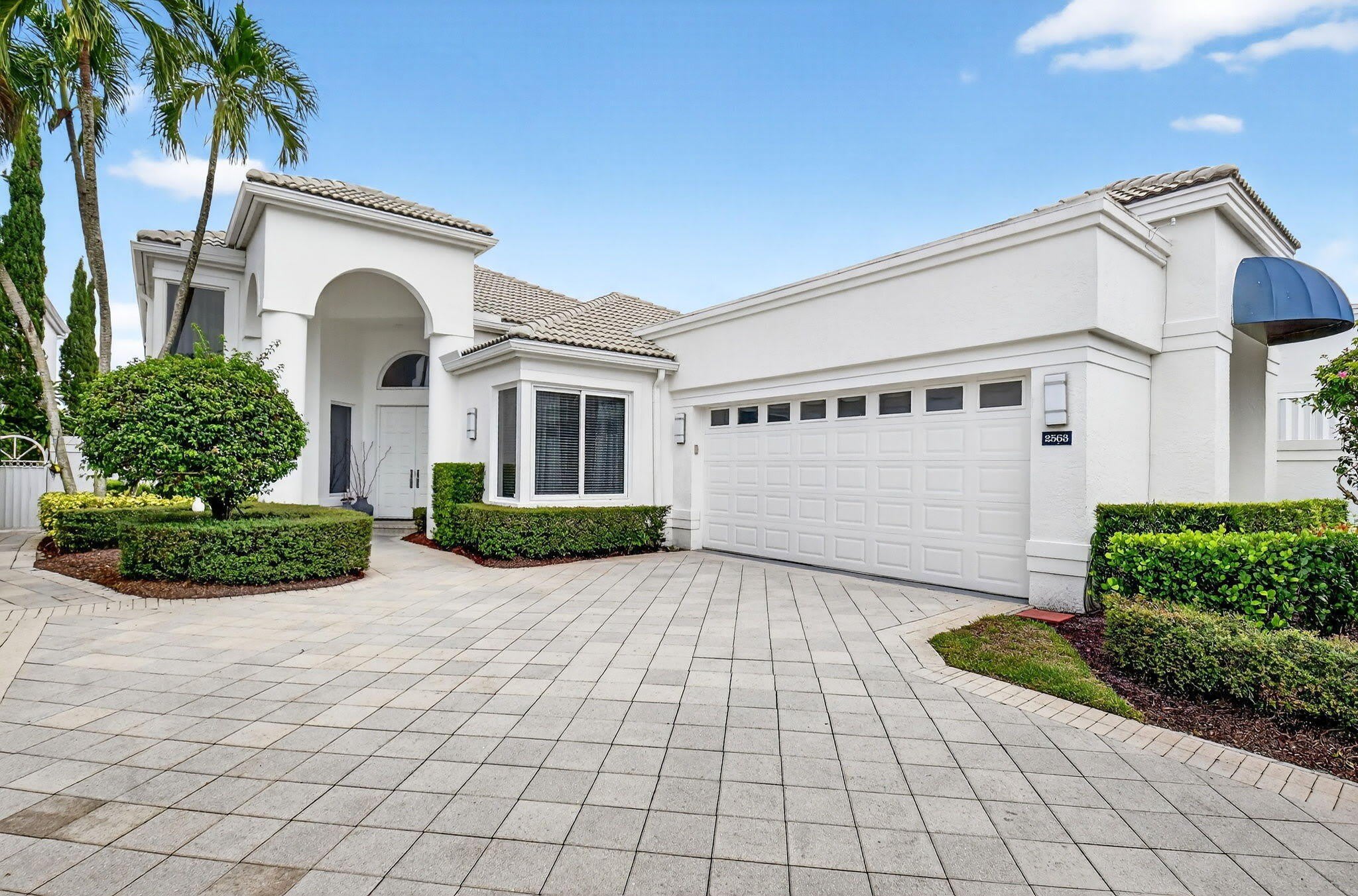 2563 NW 63rd Street – photo 4