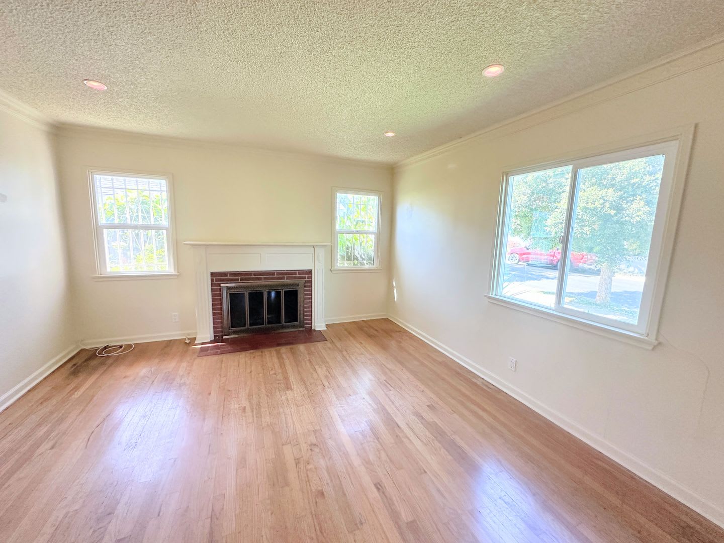 Peaceful Living in Mar Vista Home w/ Spacious Backyard! – photo 1
