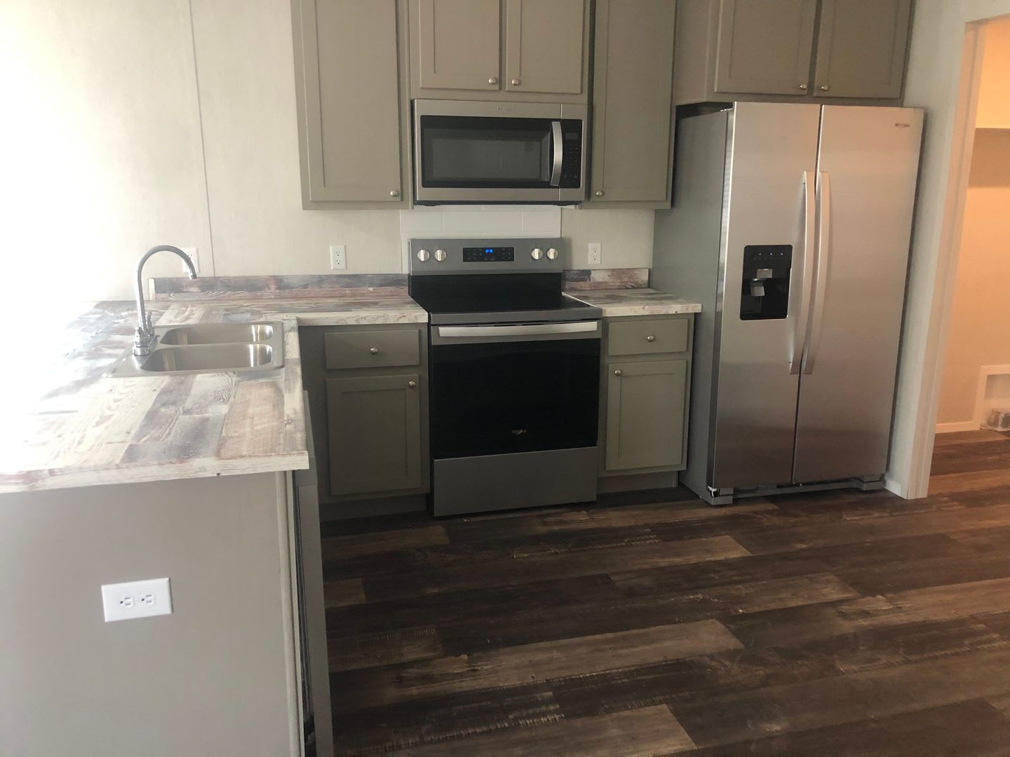 Luxury -3 Bedroom / 2 Bath Mobile Home – photo 5
